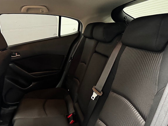 Mazda 3 14 of 30