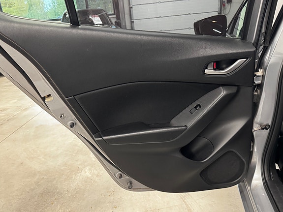 Mazda 3 10 of 30