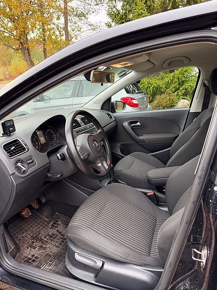 Volkswagen Polo 12 of 18