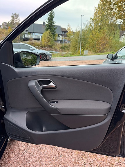 Volkswagen Polo 7 of 18