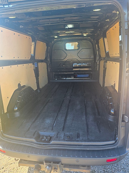 Ford Transit Custom 310L 14 of 16