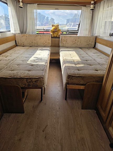 Bürstner LUX 5 of 30