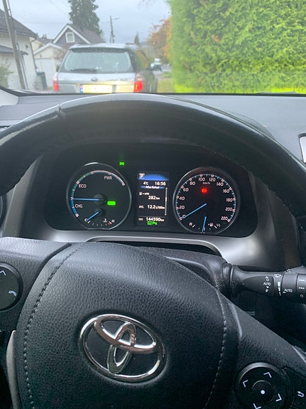 Toyota RAV4 5 of 21