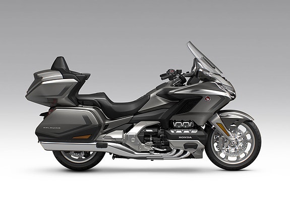 Honda GL1800 Gold Wing Tour 5 of 6