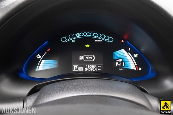 Nissan Leaf 28 of 30