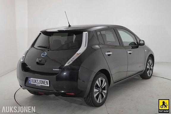 Nissan Leaf 4 of 30