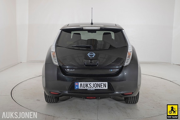 Nissan Leaf 5 of 30