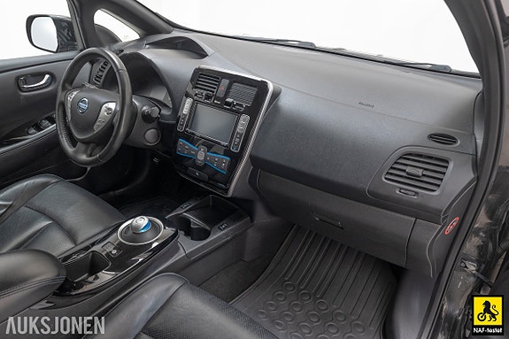 Nissan Leaf 14 of 30