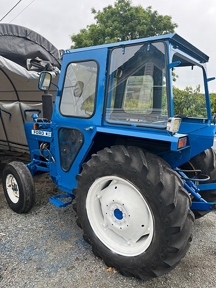 Ford 3600 4 of 6
