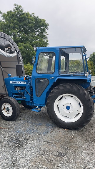 Ford 3600 3 of 6