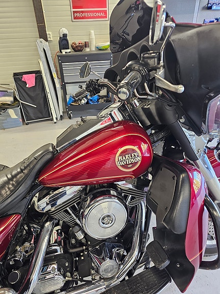 Harley-Davidson FLHTCU Ultra Classic Electra Glide 5 of 14