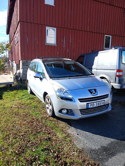 Peugeot 5008