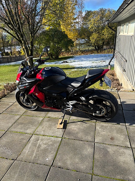 Suzuki GSX-S 1000 F 2 of 9