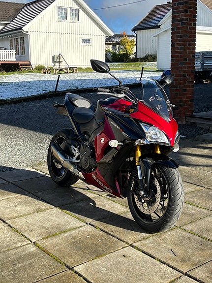 Suzuki GSX-S 1000 F 6 of 9