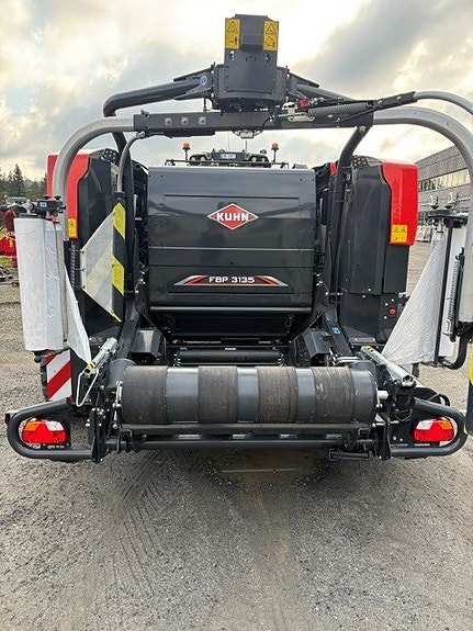 Kuhn FBP3135 Balepack Demo presse 2025, kr 1 225 000,-