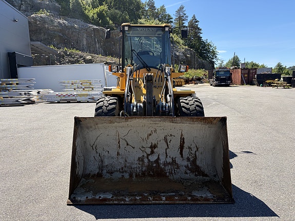 Volvo L30B Pro z/xs 3 of 16