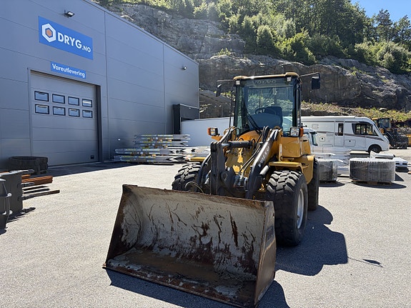 Volvo L30B Pro z/xs 2 of 16