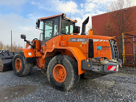Doosan DL250 4 of 11