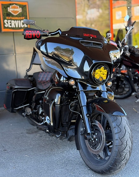 Harley-Davidson FLHXS STREETGLIDE SP 2 of 15