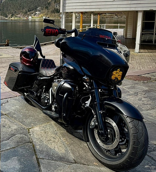 Harley-Davidson FLHXS STREETGLIDE SP 6 of 15