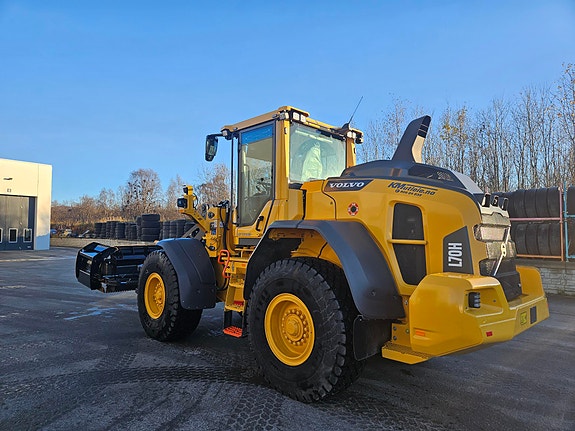 Volvo L70H2 4 of 7