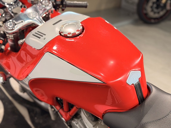 Ducati MH 900 Evoluzione // Nr. 1179 / 2000 // 25 of 30