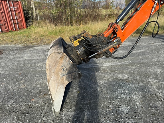 Hitachi 65 USB 8 of 11