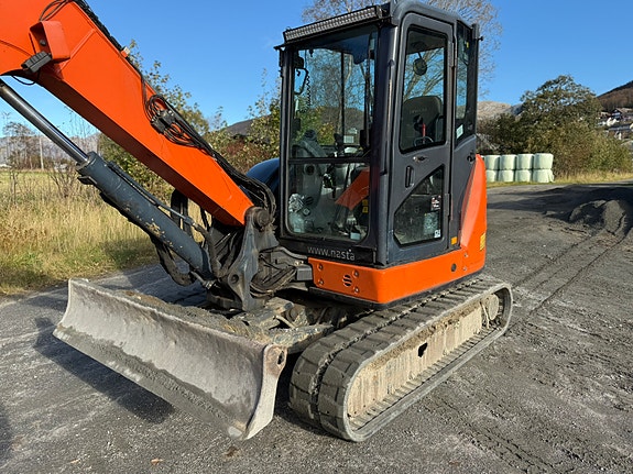 Hitachi 65 USB 7 of 11