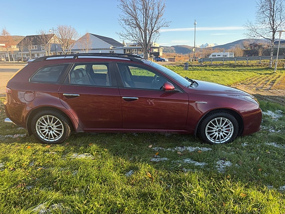 Alfa Romeo 159 5 of 19