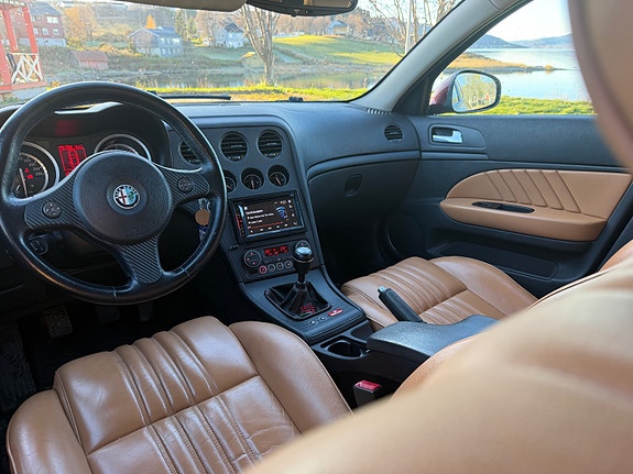 Alfa Romeo 159 12 of 19