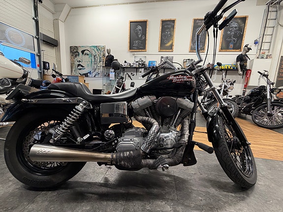 Harley-Davidson FXD Dyna Super Glide 3 of 10