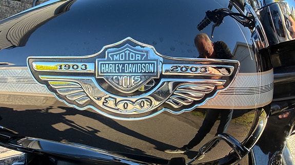 Harley-Davidson FLHRC Road King Classic 16 of 21