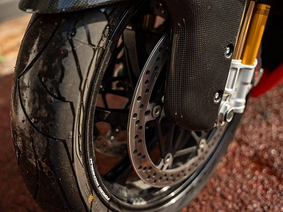 Ducati Desmosedici Rr 16 of 30