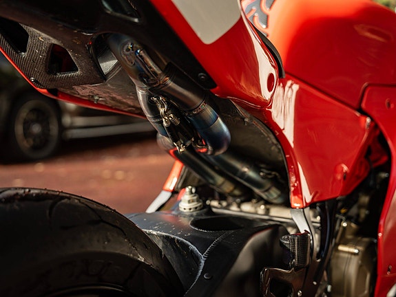 Ducati Desmosedici Rr 25 of 30