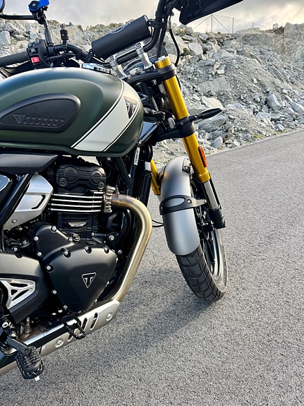 Triumph Scrambler 400 X 11 of 30