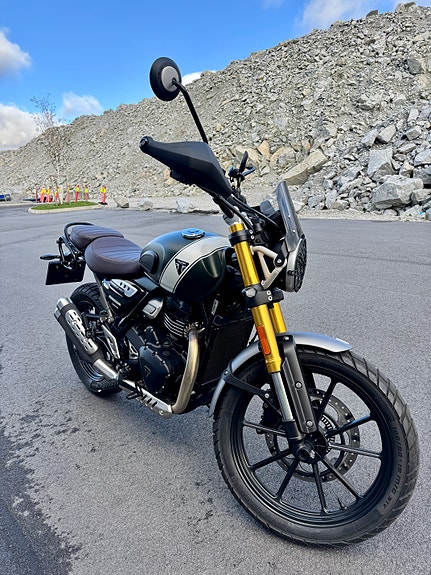 Triumph Scrambler 400 X 9 of 30