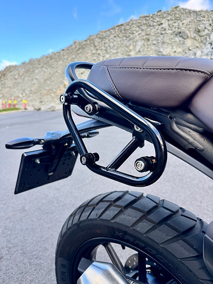 Triumph Scrambler 400 X 18 of 30