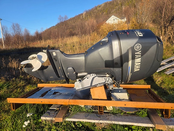 2012 Yamaha 60 hk Fourstroke 2 of 9