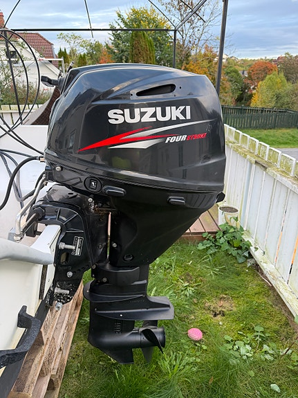 RESERVERT Suzuki 30 2015 2 of 7