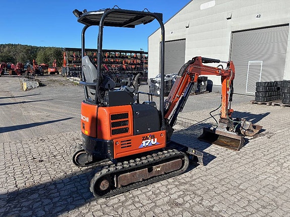 Hitachi ZX 17 U-6 3 of 7