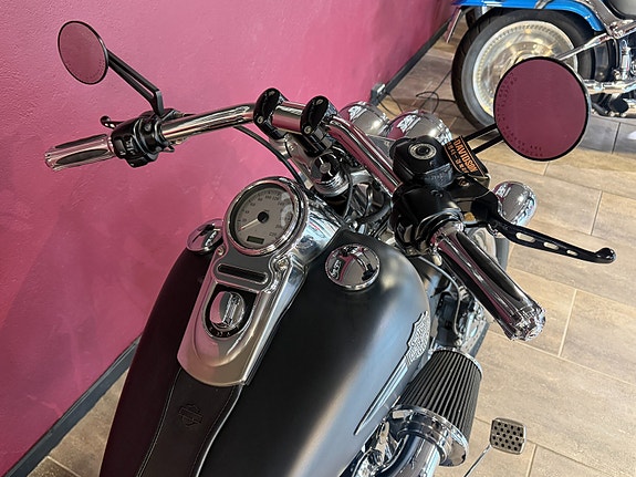 Harley-Davidson FXDF DYNA FAT BOB 11 of 28