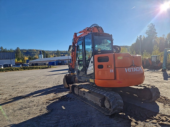 Hitachi ZX85US-5 4 of 15