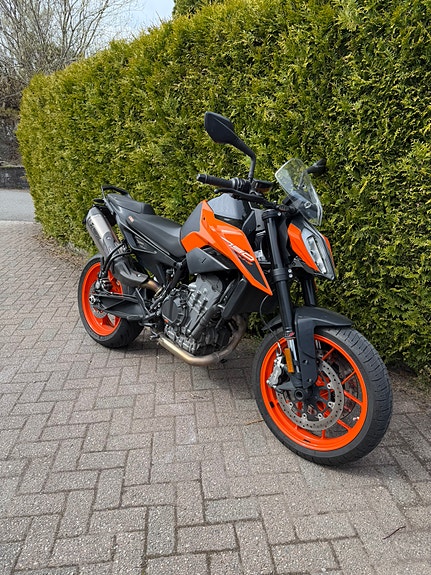 KTM 790 Duke 3 of 4
