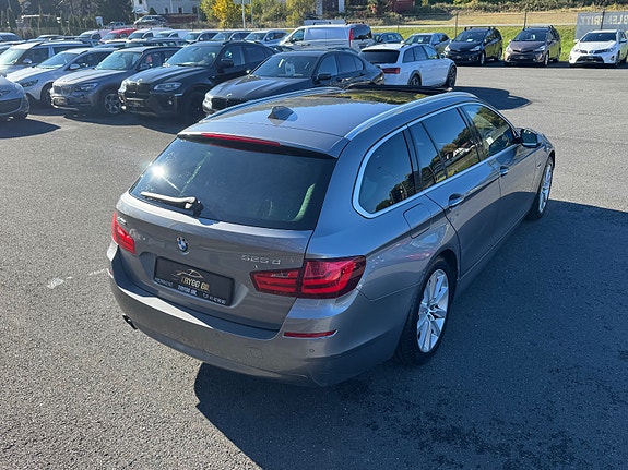 BMW 525d 9 of 30