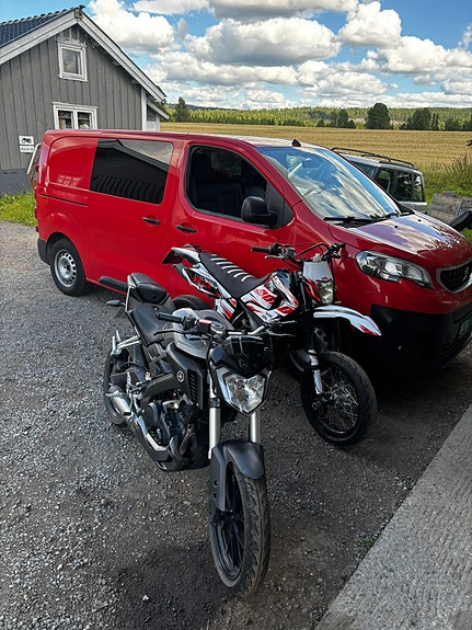 Yamaha MT-125 9 of 10