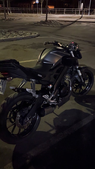 Yamaha MT-125 3 of 10