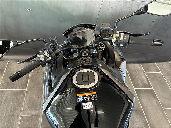 Kawasaki Z H2 SE 10 of 12