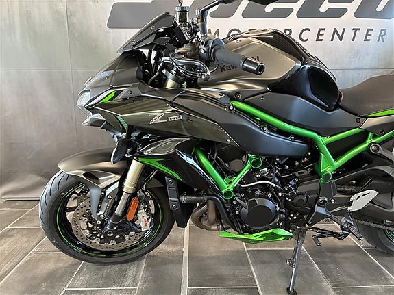 Kawasaki Z H2 SE 7 of 12
