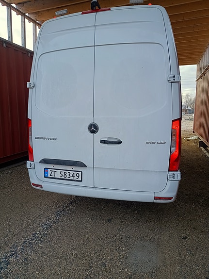 Mercedes-Benz Sprinter 519 4 of 7