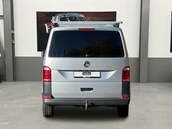 Volkswagen Transporter 4 of 16
